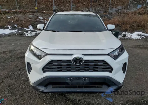 2021 Toyota Rav4 Le from USA, damaged, VIN JTMF1RFV9MD069377